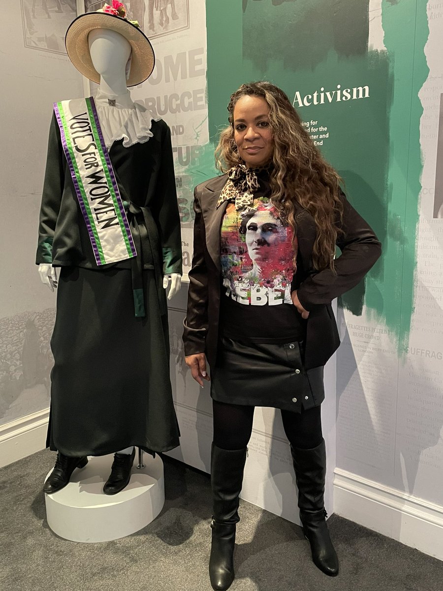 #mwa50 Lovely to talk to @Rowetta as she launches the fundraising event marking the 50th anniversary of Manchester’s Women’s Aid at the @PankhurstCentre today-Hope you like the photo