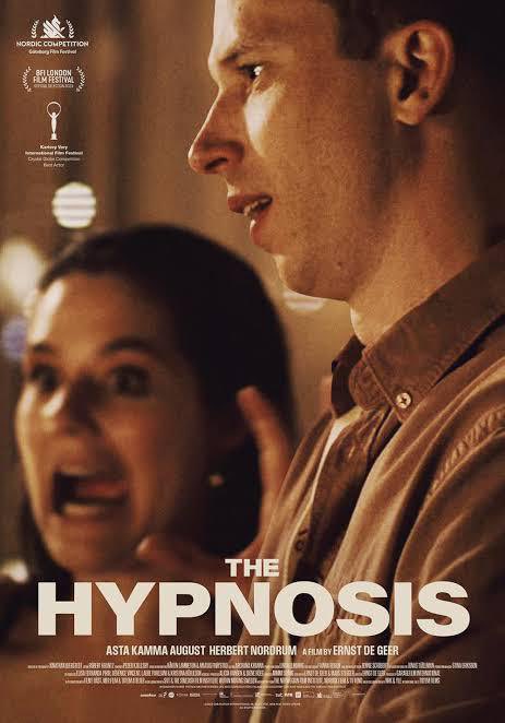 1 - The Hypnosis/Hypnosen 
İlişkiler ve isteklerin yanılsamalarının bir histerisi olarak sunabileceğimiz Hipnoz. Filmin zamanla büyüyen hikayesi ve anlatımına karşın zaman zaman karikatürüze oluyor ve karakterlerin motivasyonuna bizi dahil edemiyor. 

not: 2.5/5 #istfilmfest43