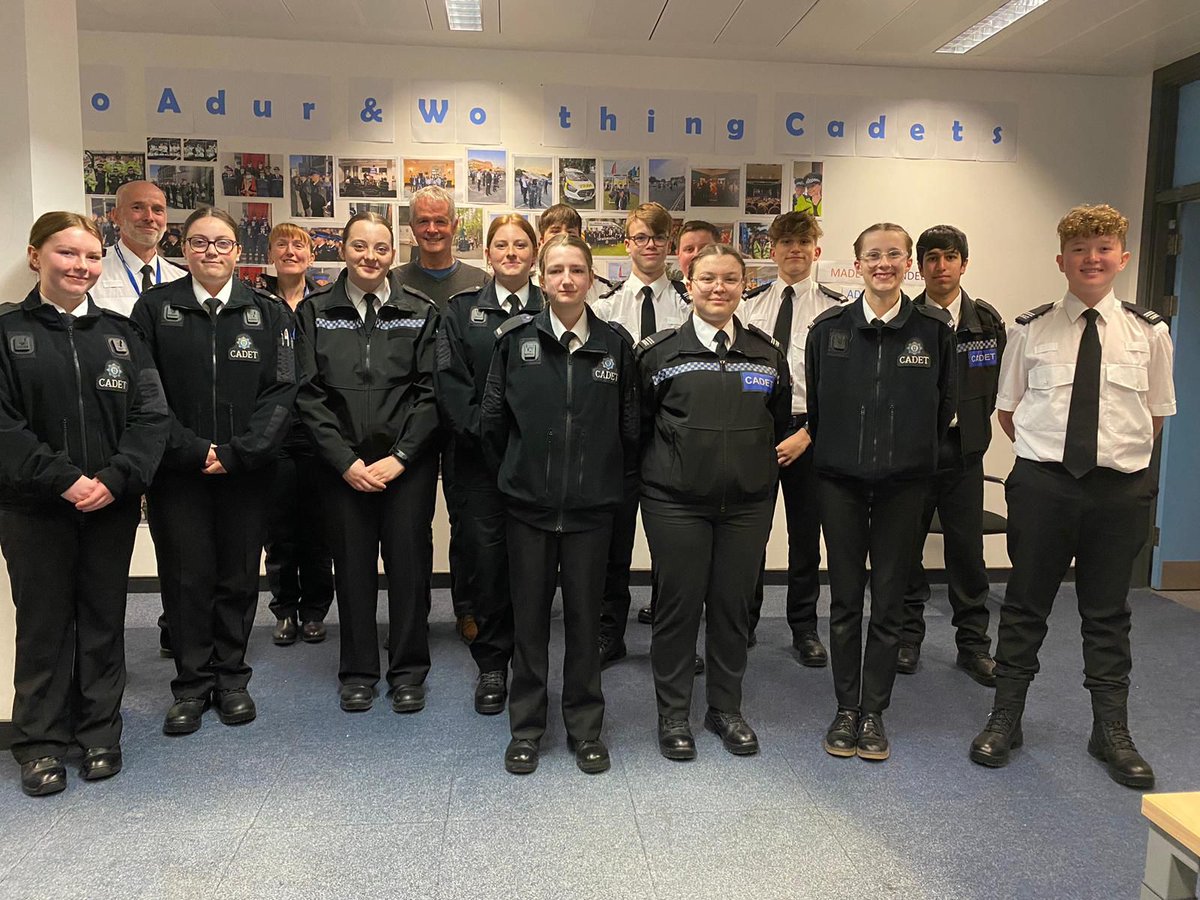 Last night I had the pleasure of meeting and talking to the Adur and Worthing Volunteer Police cadets about my police career and writing. If these incredible young people are an example of the next generation of police officers, the future is very bright 🤩