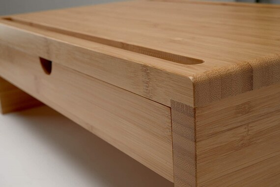TickleBrick's tweet photo. Our impeccably crafted bamboo desk is designed to meet professional standards, offering sustainability and versatility. 

#ticklebrick #laptopstands #laptopstand #remoteworking #smallbusinessuk #smallbusinesstips #smallbusinessowner #tablet #laptoplifestyle #amazonseller https://t.co/HMVCmDiUt8