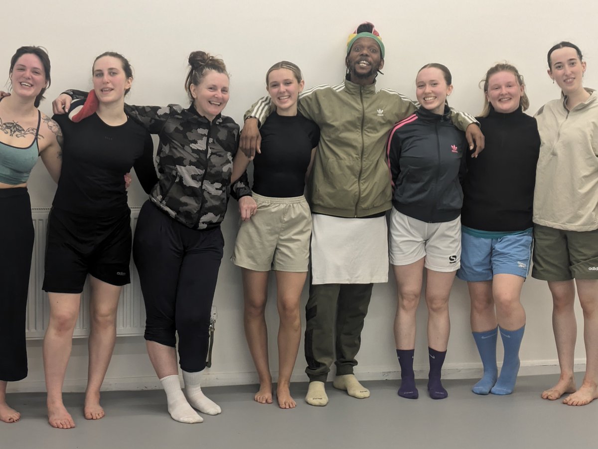 Due to popular demand Bawren will deliver open class for the remainder of the week! If you missed out now is your chance! 
Class will run 18th &amp; 19th 10:00am-11:30am
To book on click  below:
gatewaystudio.org/community-clas…
#dance #gateshead #newcastle #gatewaystudio #contemporarydance