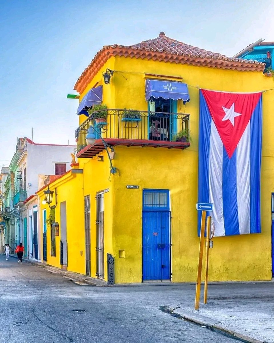 ShadowsOfGreys's tweet photo. 🎼 Nadie se va a morir, la vida toda
Es nuestro talismán, es nuestro manto.
Nadie se va a morir, menos ahora

Que el canto de la Patria es nuestro canto 🇨🇺

#Cuba #GirónVictorioso https://t.co/w3nyMQvQx3
