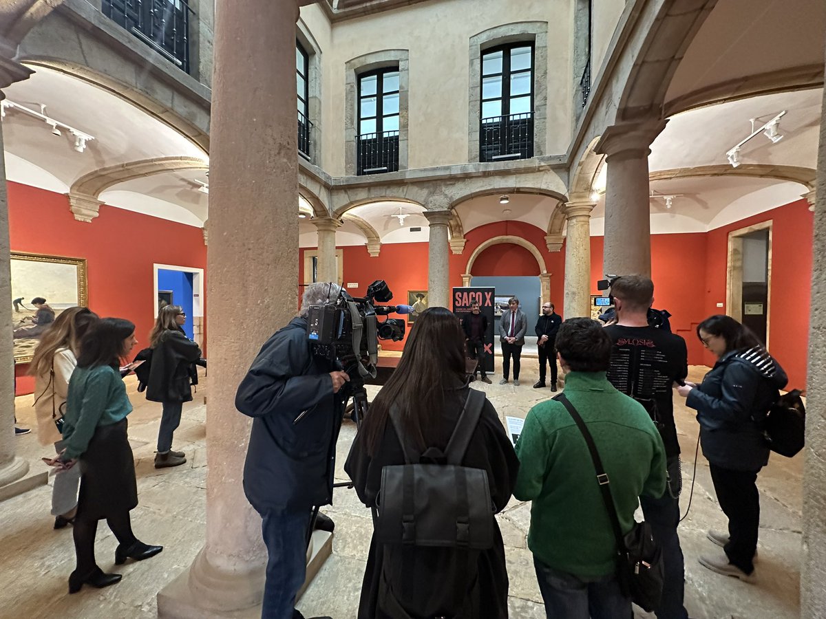 saco_oviedo's tweet photo. ¡No te pierdas 𝐄𝐥 𝐬𝐨𝐧𝐢𝐝𝐨 𝐝𝐞𝐥 𝐚𝐫𝐭𝐞. 𝐕𝐨𝐥.𝟔 en el @MBellasArtesAs hasta el 𝟏𝟗 𝐝𝐞 𝐦𝐚𝐲𝐨!
🎧 Te recomendamos el uso de auriculares propios para que disfrutes de las piezas creadas por @XabierErkizia.
ℹ️ https://t.co/iaR4RpzRp6
#CulturaOviedo
#SACOX https://t.co/N0LqdCHLHl