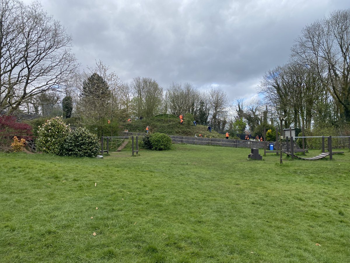 Benjamin Mee (@benjaminmee1) on Twitter photo Primate enrichment in the cheetah enclosure <a href="/DartmoorZoo/">Dartmoor Zoo</a> Thanks to <a href="/HMLandRegistry/">HM Land Registry</a> and Grow4GoodSW dartmoorzoo.org.uk/wellbeing/grow… Primate enrichment in the cheetah enclosure <a href="/DartmoorZoo/">Dartmoor Zoo</a> Thanks to <a href="/HMLandRegistry/">HM Land Registry</a> and Grow4GoodSW dartmoorzoo.org.uk/wellbeing/grow…