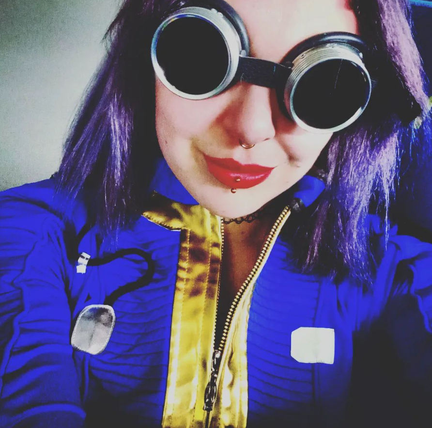 helzitwitch's tweet photo. 🎈 It's my Birthday!!!! 🎈 30 today and with every year my love for Fallout grows. 😊 Come hang out on Twitch with me? We've got permadeathing to do!
https://t.co/SCvz5iCTma
.
.
🍒
.
.
#twitch #fallout #fallout4 #cosplay #birthday https://t.co/6nsD1jCINL