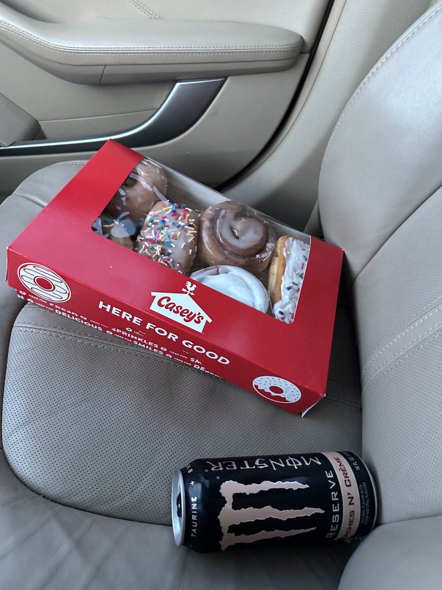 KirkSmith83's tweet image. Early morning load outs require fuel for the crew ☕️ . #cattle #greatcrew #nebraskabound #caseysgeneralstores