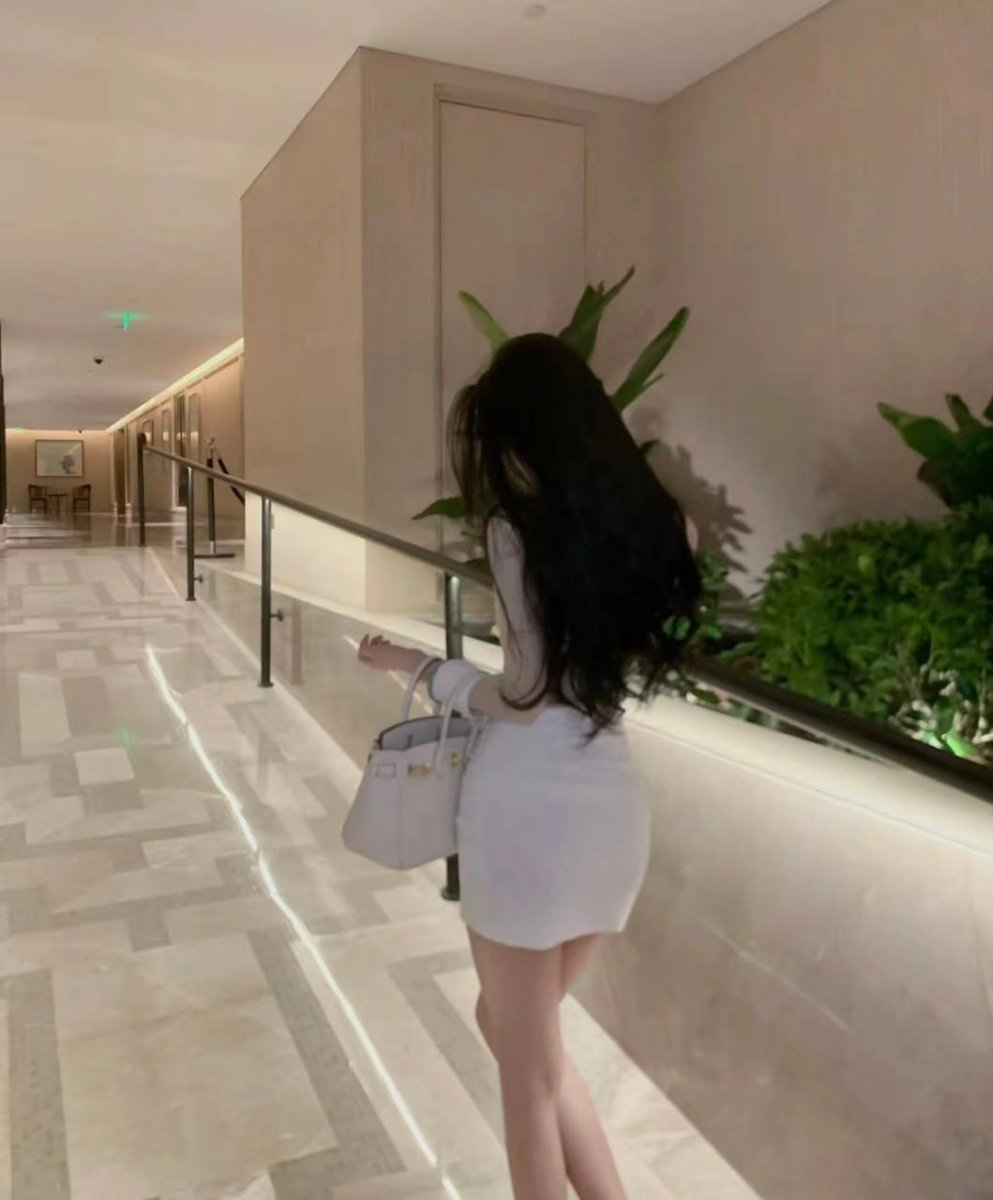 HelloTian36's tweet image. Shopping is a pleasure and we can pick our favorites to our heart's content.