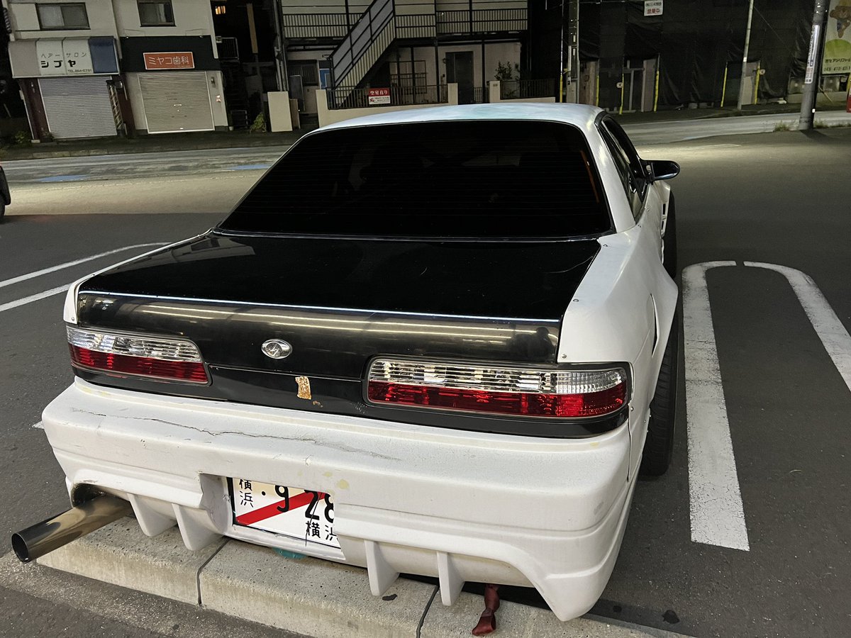 車パクられました 場所は松戸市河原塚から 人に預けていた為、最後にあったのが確認出来たのは4/2頃になります 1枚目は3/24の写真です 2週間経っているので、バラしてある可能性あります 目撃情報もですが、パーツ小売とかされていたら情報ください #S13 #シルビア #盗難 #ドリ車