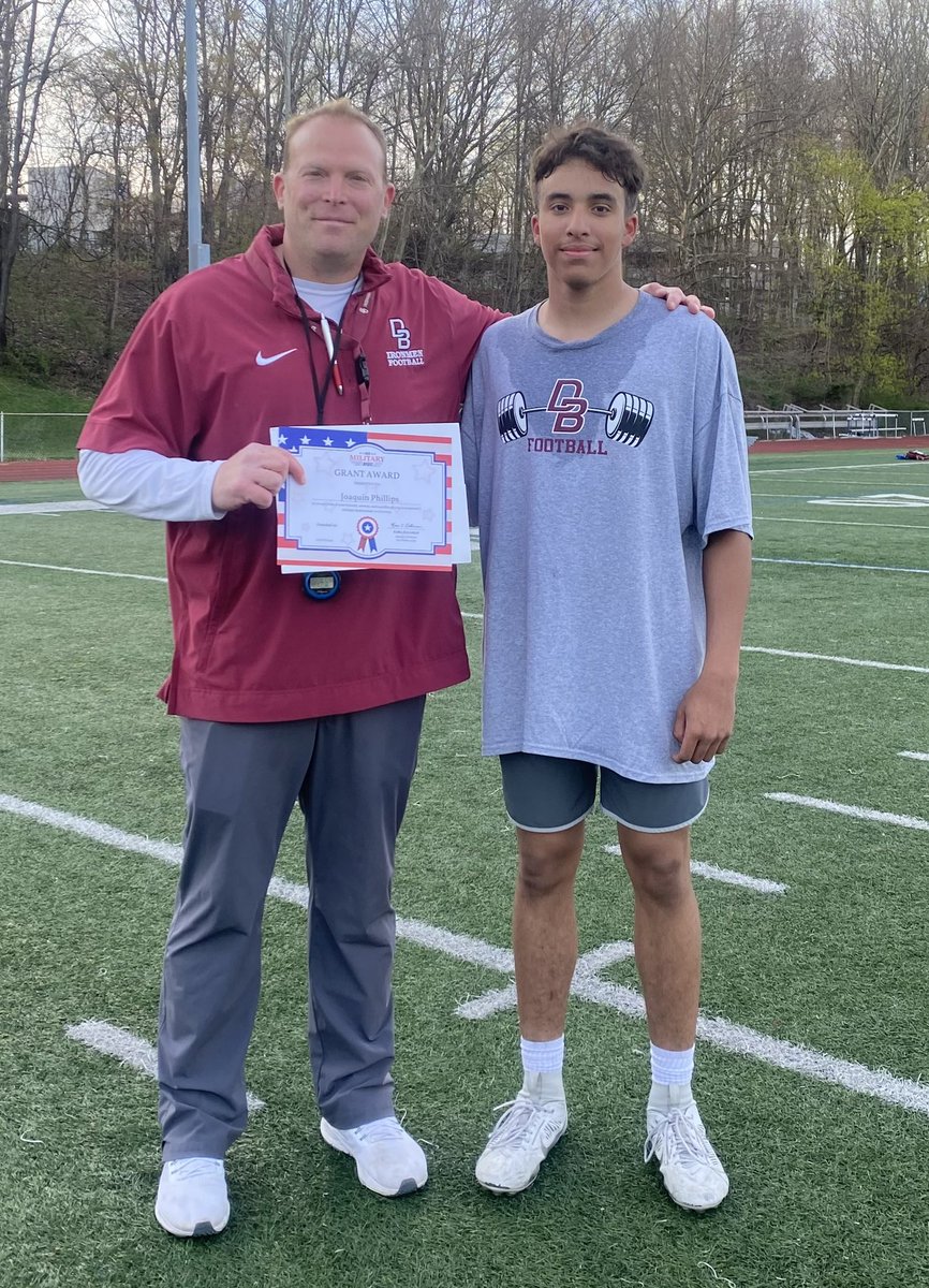 Honored to received the Our Military Kids @OurMilitaryKids grant to continue playing/training football at Don Bosco Prep @DBP_Football. My father is a disabled veteran and I thank him for his 15 years of service. #disabledvet #joaquinphil2421 @CoAcHKeLZZz3 @libbieguy
