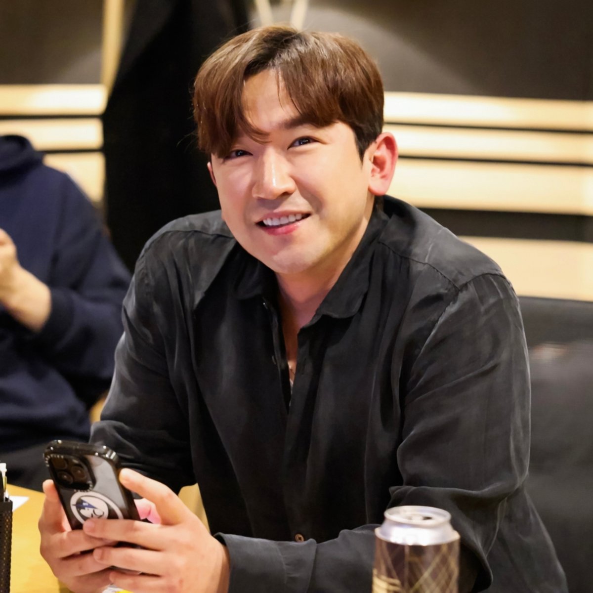 [✍🏻]

[이민우] <다시> 녹음 비하인드 (with. 임현식 of BTOB)
🔗 naver.me/Gt1ftoTb

#이민우 #M #LEEMINWOO
#임현식 #LIMHYUNSIK