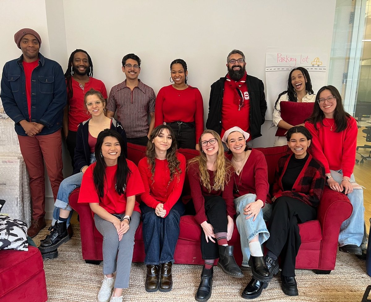 On bargaining days, we wear red. 🌹 Join us TODAY at 12PM outside PEN America's HQ to rally for a fair contract now for PAU! 💥