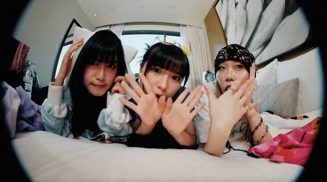 kt_disritakunai's tweet photo. #KTCHAN - choma! feat. Bryn, IIVY B

MV公開したよ🌎✨️
韓国のBrynちゃん、タイのIIVY Bちゃんとの1曲💖
check it out!!😎

MV👇
https://t.co/ZqSp2jIXSs

 #KTちゃん #Bryn #IIVYB #choma https://t.co/X0wYiCy9Ms