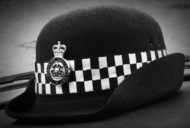 @Thursley @Brick_Cop @metpoliceuk This was my hat, it meant the world to me. @Matt_Johnson_UK’s account of Yvonne’s hat lying in situ for days until being rescued with hours to spare for her funeral made me cry. No Ordinary Day indeed as per the title of the excellent book 💙👮💙