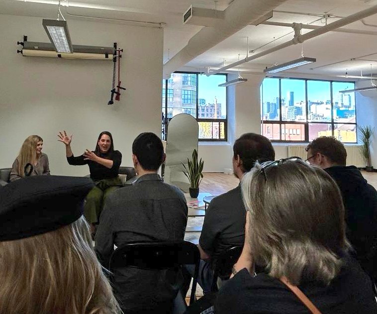 Thank you to @inc_quill for having me speak at the Toronto podcast meetup last night! And thanks to @CreatorClubTO for having us in their space.