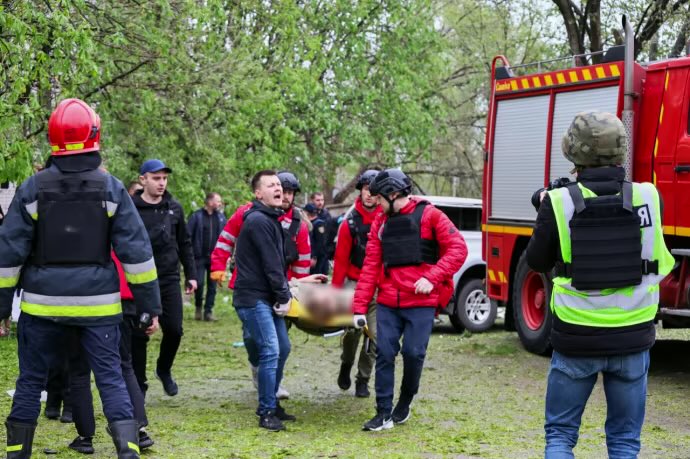 The death toll in Chernihiv reaches 14. One of victims is police officer Alina Mykolaets. She died in her apartment. It was her sick day today. Six people still missing. Rescue teams still at work. #StandWithUkraine