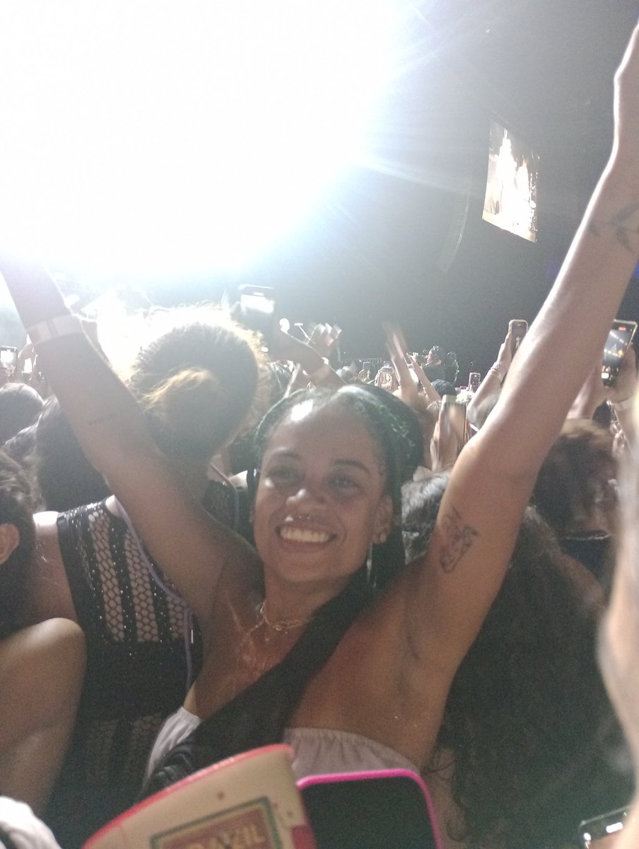 wejustfly's tweet image. Que noite! Que experiência inexplicável! 14 anos de amor e admiração. Valeu a pena esperar. Foi lindo! Obrigada, Jonas Brothers ❤️🇧🇷