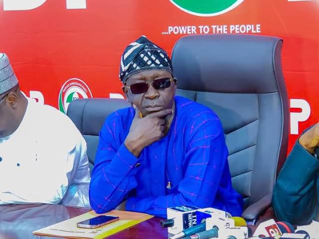 Iyorchia Ayu na man you be.

I just confirmed that Dr. Iyorchia Ayu has withdrawn his suit in court challenging his suspension. This move should clear legal landmine for the ascension of a new National Chairman from the Northcentral.

Thank you Dr. Ayu for the sacrifice!