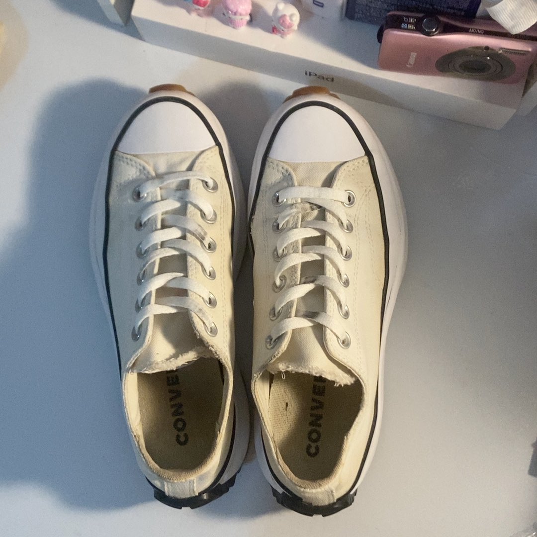 Converse Run Star เเท้ (ไม่มีกล่อง)

ไซส์ 39 /UK 5.5 (38-39ใส่ได้)
เพิ่มเติมทางเเชท

750฿ รวมส่ง (จาก3,400฿)

#รองเท้าconverse #converse 
#รองเท้า #รองเท้ามือสองของแท้ #รองเท้ามือสอง #รองเท้าของแท้ #รองเท้าผ้าใบ #ส่งต่อรองเท้า #เสื้อผ้ามือสองสภาพดี #มือสอง #รองเท้าผ้าใบมือสอง