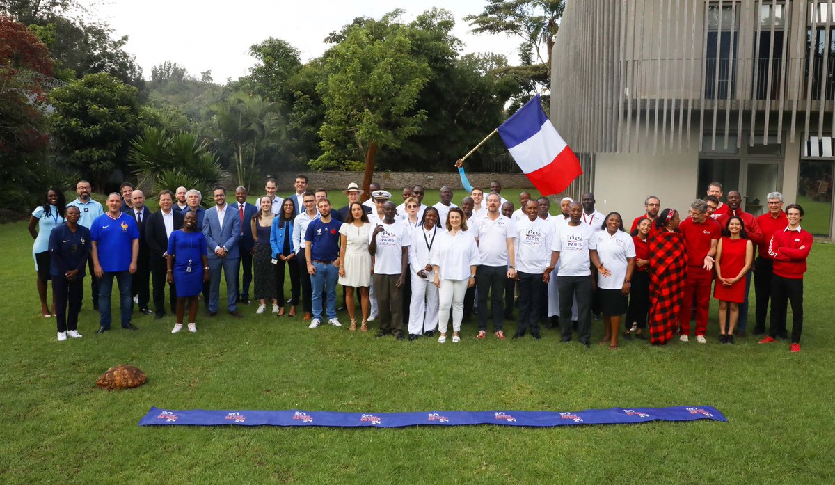 FranceinKenya tweet picture