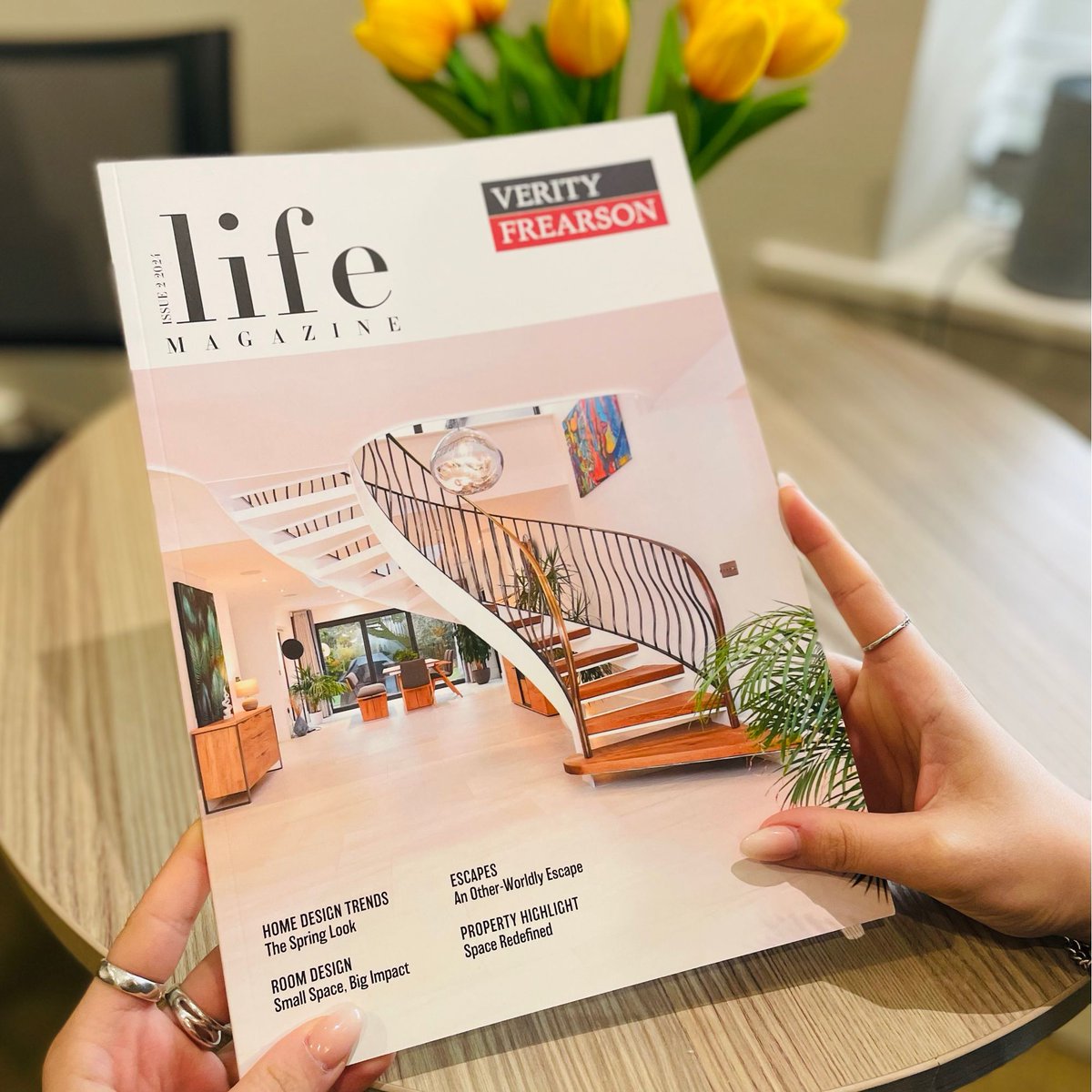 😍The latest issue of our fab lifestyle magazine just landed! Home decor tips, travel features, a selection of local properties for sale & more!

Pop in for your free copy. 😃

#harrogate #estateagents #theharrogateagent #proudguildmember #interiors #lifestyle #property #travel