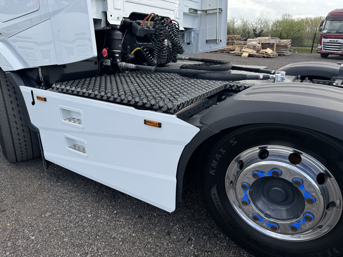 Our new DAF XG FTG 6X2 demonstrator for the Motus Commercials Halesowen dealership and West Midlands region is ready! We're so excited to have this as a part of our demonstrator fleet, following the conversion completed by CVC UK Ltd! #DAFTrucksUK #Demonstrator