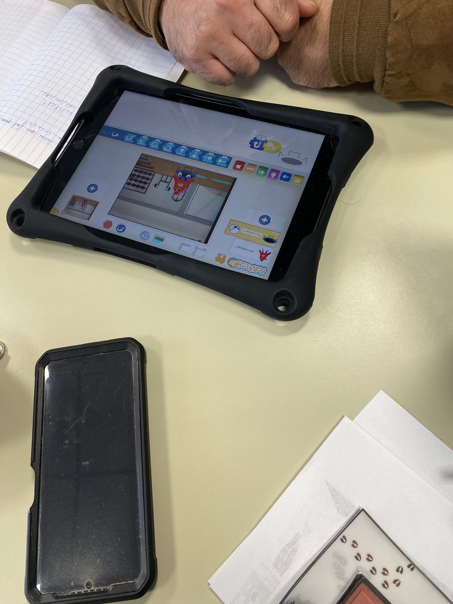 Formation enseignants : découverte de #scratchJr avec une démarche de essais/erreurs à partir des défis #JO2024 
Rappel : Ressources sur sites.ac-nancy-metz.fr/dsden55/?p=4802