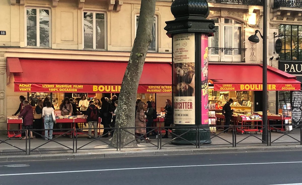 MimeOsen's tweet photo. Livres : tout le monde connaît les médiathèques, gratuites. Pour les livres pas chers, Gilbert, Boulinier, pour les livres récents, allez voir à Gilbert peu après la rentrée littéraire, des gens les revendent, on les trouve très vite d'occasion... https://t.co/2S4DqM9KsB