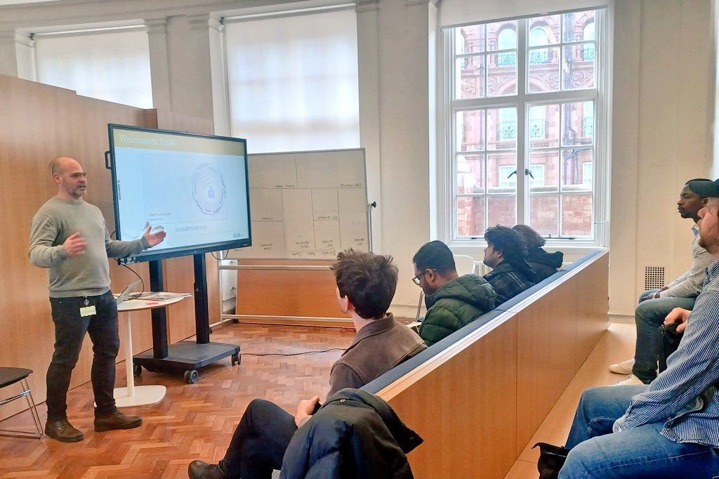 Very informative #CyberSecurity workshop with Alex from @LancasterUni @DiSH_Manchester this morning. Discussing how cyber security knowledge not only protects your #business, but also can be an opportunity for growth! @BarclaysUK