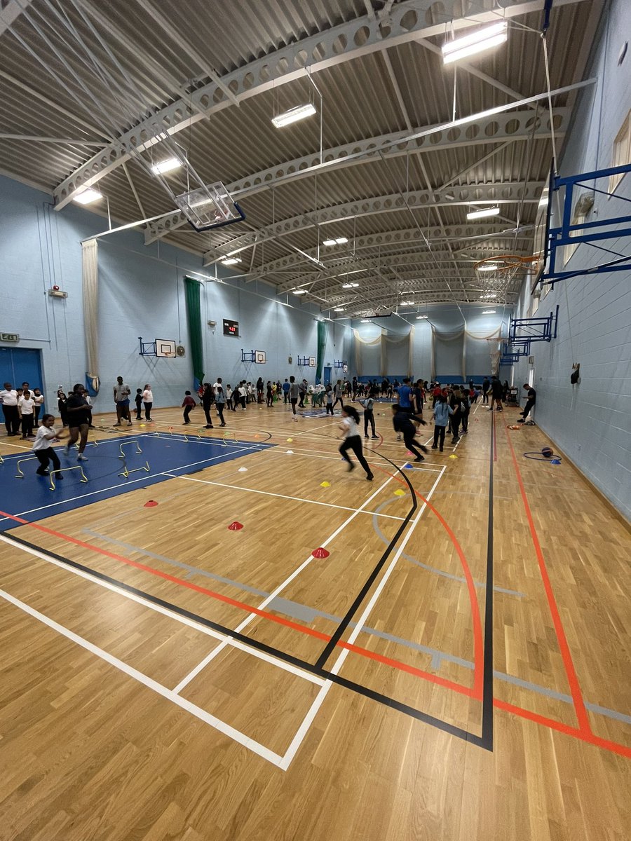 Over 130 young people join us today at @CHAcademy_PE for a basketball festival! Activities are centred around enjoying movement & teamwork! @bad_thunder @YouthSportTrust #SchoolGames
