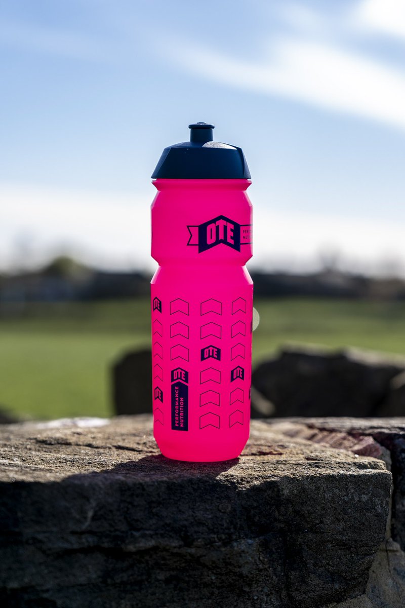 Your new Spring/Summer cycling accessory is here… Introducing the fluro pink 750ml Hup Hup bottle. Inspired by your love of the 500ml version, this is your sign to get the matching pair while stocks last 😎 otesports.co.uk/product/pink-h…