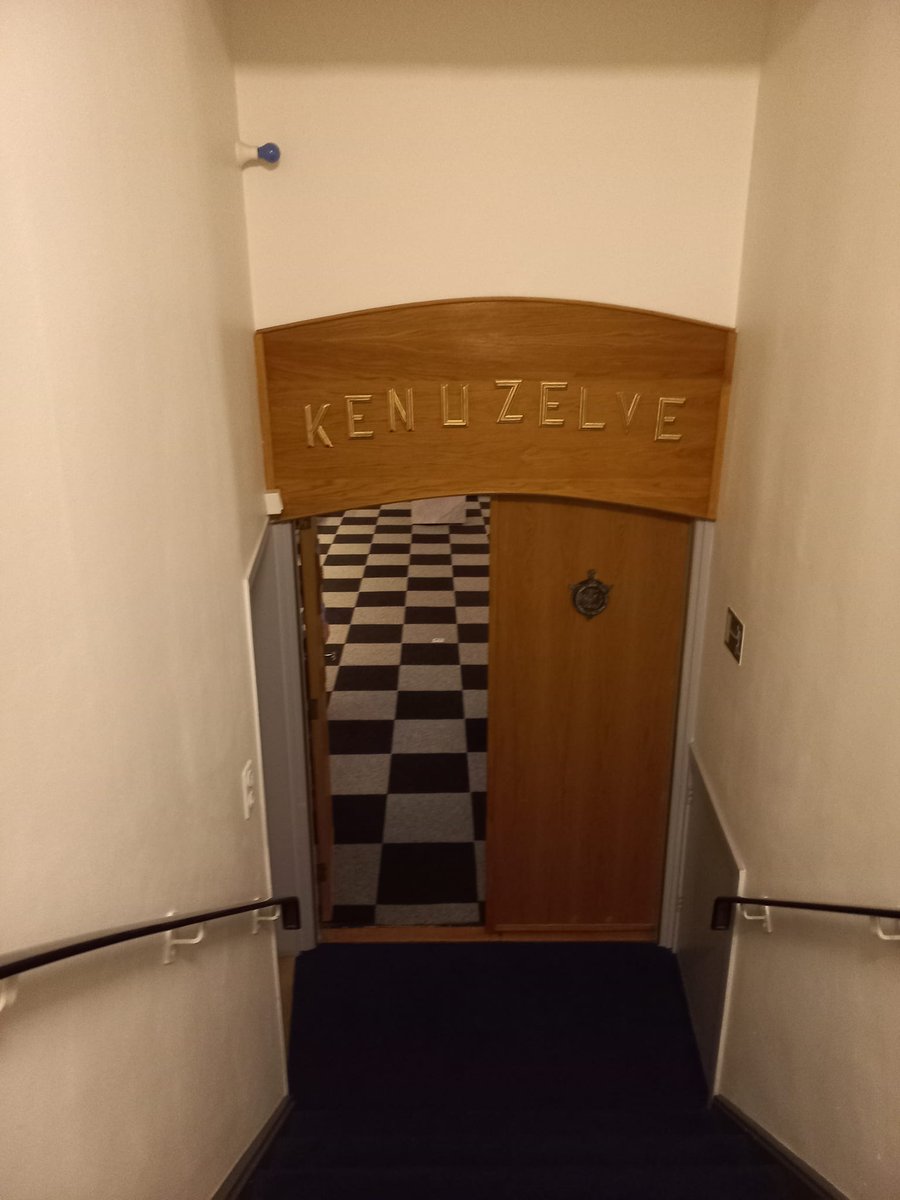 logegamma's tweet photo. Gisteren was onze Open Avond en het was bijzonder verbindend en gezellig. Een volle bak! Heb je deze avond gemist maar ben je wel geïnteresseerd? Stuur even een berichtje naar info.logegamma@gmail.com. https://t.co/ZG3uxcX8tN