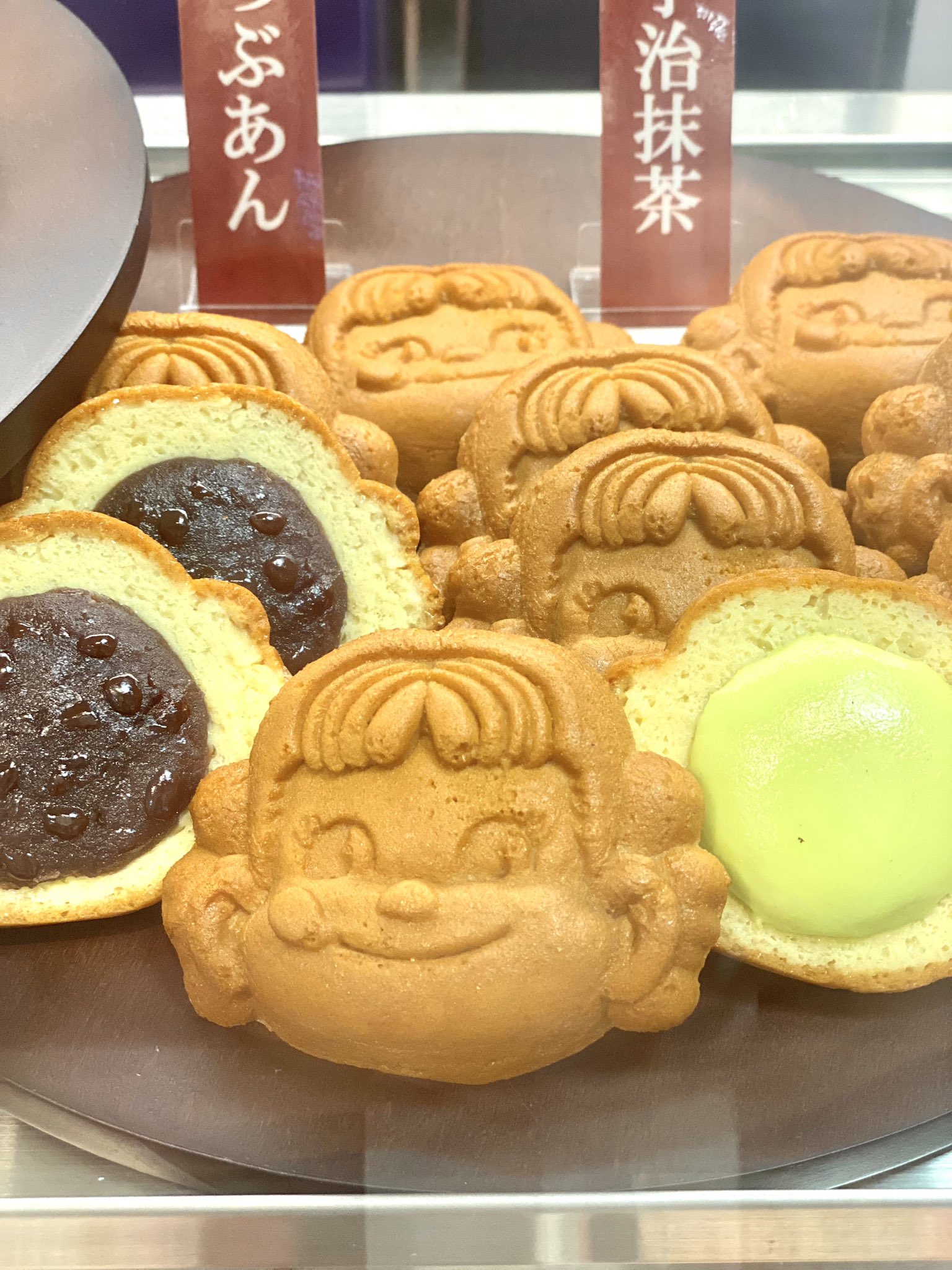 不二家 ペコちゃん 人形焼き スクイーズ お菓子 不二家 ペコちゃん 人形焼き スクイーズ お菓子の通販 by みる