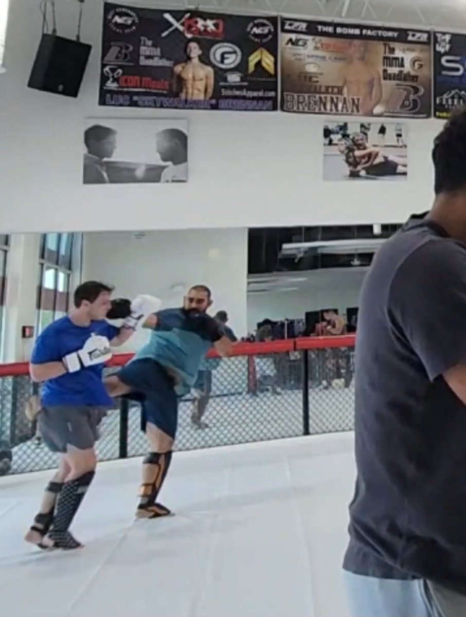 Danny Thompson tweet media