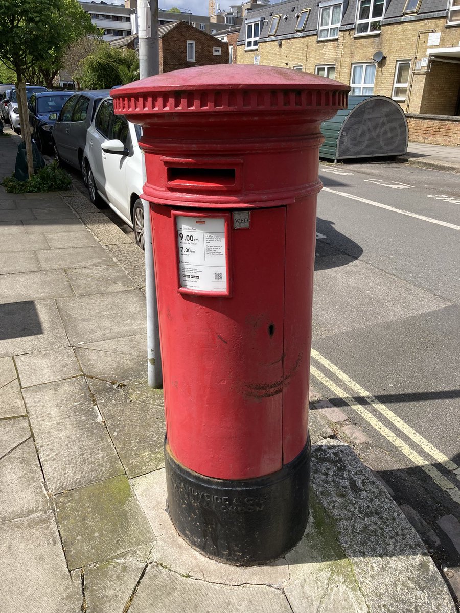 🚨🚨URGENT! ❓WHAT: #PostalVote deadline for applications! 📩🗳️ ⌚️WHEN: 17.00 today!🗓️ 🛠️HOW: online⌨️📱👇 🧐WHY: So that you can: ➡️#VoteEarly ➡️#VoteByPost ➡️#VoteLabour🌹 ➡️#MakeADifference