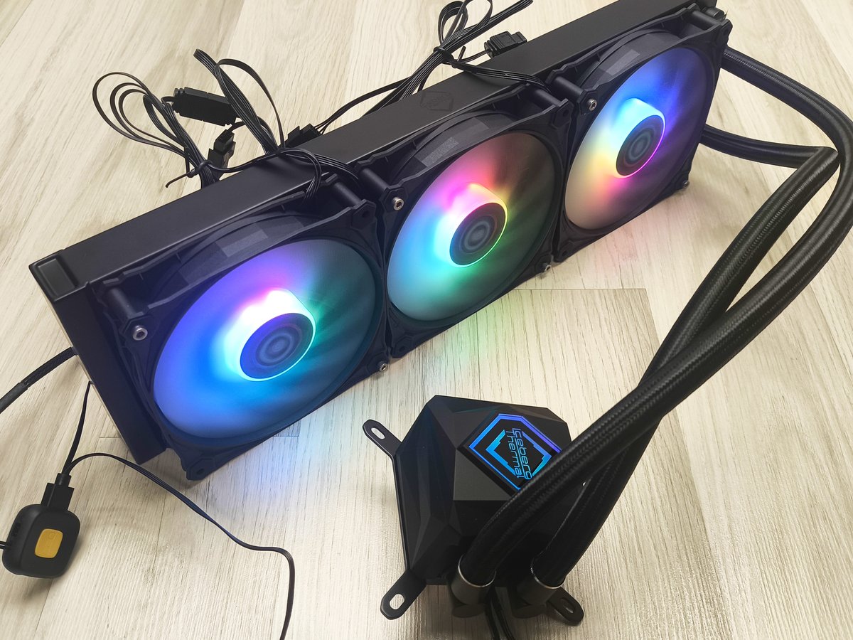 This morning we're taking a look at Iceberg Thermal's IceFLOE Oasis 360mm AIO Cooler. With a wallet-friendly price tag of $90 IceFLOE puts up good performance while offering a dash of ARGB lighting, rivaling some of the better coolers on the market today trib.al/W5AlHB0