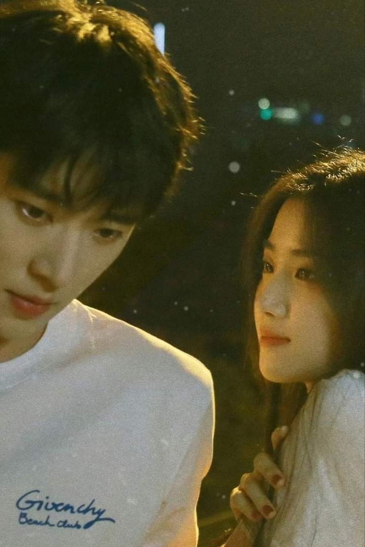 Chỉ là một cuộc gọi nhỡ thôi mà sao chúng ta lại buồn đến vậy.

Bởi vì tớ nhớ cậu ấy rồi. Hôm nay tớ thật sự rất mệt chỉ muốn ôm cậu ấy thôi.