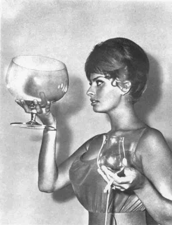 I see a glass of wine in your future 🍷 each Wednesday start your visit to #MOVIDA with a free glass of Spanish wine 👏