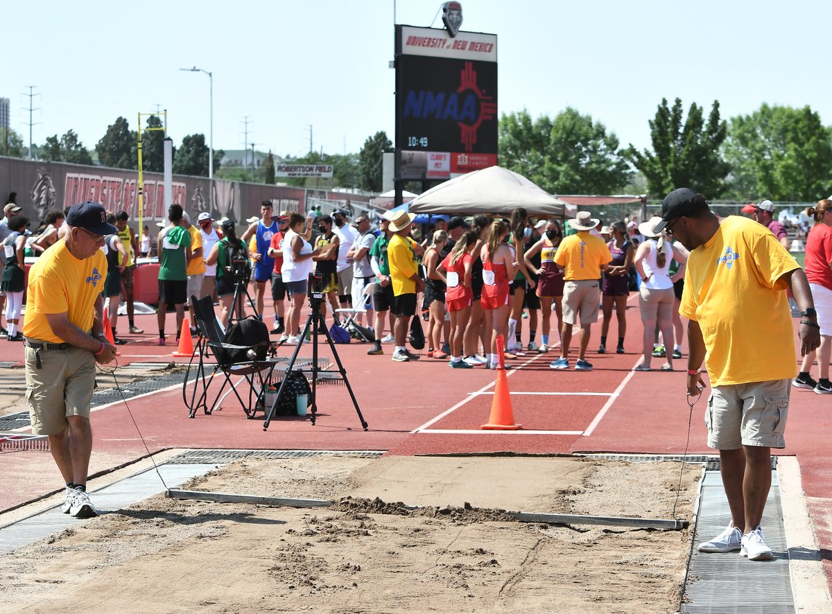 DanaPappasNFHS's tweet photo. We are at the halfway point of NFHS Spring Sports Officials Appreciation Week. I am loving all of the LOVE being given to sports officials across the country. I would love to see the day when the appreciation is ALL THE TIME! :) #thanksref #thanksump (Photo credit: John Denne) https://t.co/7stvWyOeT4