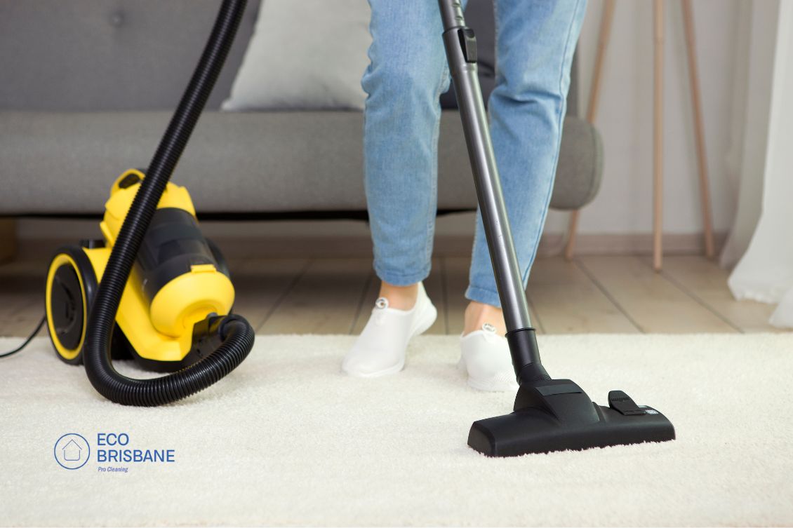 ecobondcleaning's tweet photo. 🌞🍂 Carpet cleaning varies with the seasons, each bringing its own challenges!
Discover how to keep your carpets pristine year-round with our expert tips. 
From muddy paws to holiday spills, we've got you covered! 

#CarpetCleaning #EcoCleaningBrisbane

https://t.co/E7ob42zWos https://t.co/HG6rzF2sOY