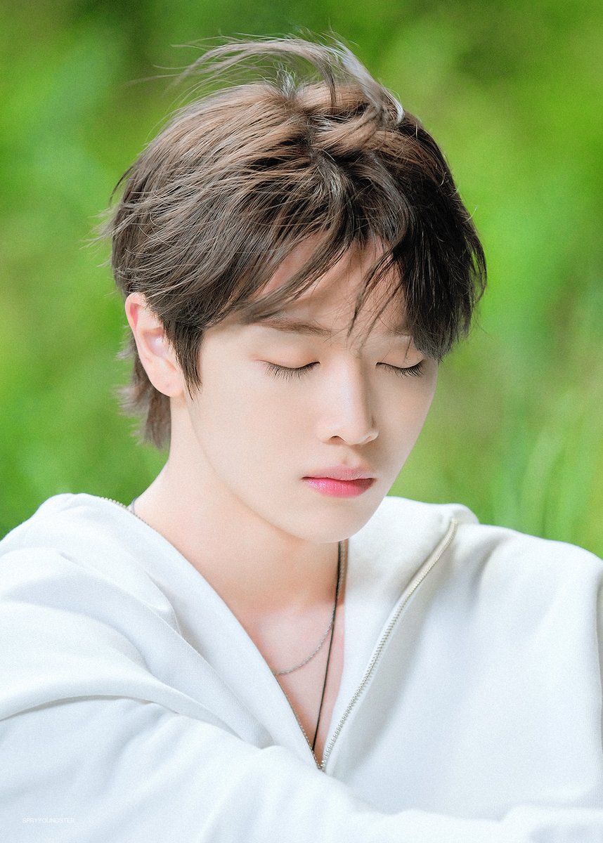 spryyoungster's tweet photo. #성찬 #라이즈 https://t.co/hxuDCerPkA