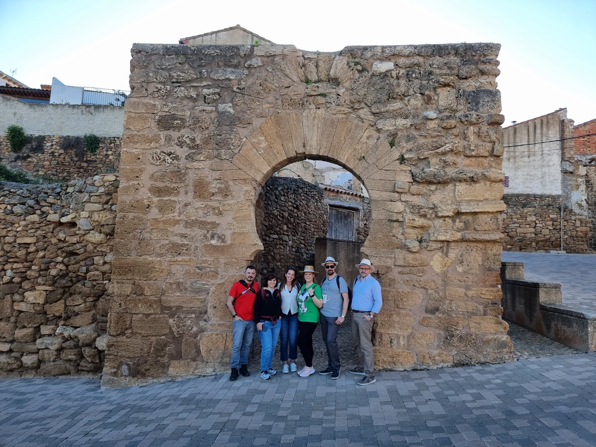 El equipo de blogs de #AgredaMoncayoMagico en El Mirón de Soria: 'Blogueros promocionan el patrimonio monumental y natural de Ágreda' @mapaymochila_ @LaMochiladeMama @el_tomavistas @EspanaConmigo @DestinoCyL elmirondesoria.es/provincia/coma…