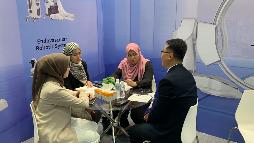 First day at #seacare2024 . #wemedmedical invites you to visit us (booth no. 5081&5082) at Hall 5  #klcc in Malaysia on 18-19 April.

#healthcare #cardiovascular #neurosurgery #orthopedicsurgery

Offical web: wemedmedical.com

E-mail: internationalsales@we-med.com