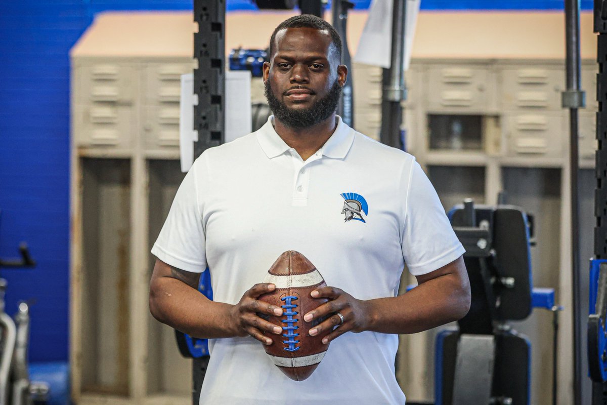 SpartansSEHS's tweet photo. NEWS | Southeast announces former alum Micheal Billingsley as the program's next head football coach in 2024!

Full story here 🗞️➡️ https://t.co/mR6ufirBw7 https://t.co/s7odQLclnZ