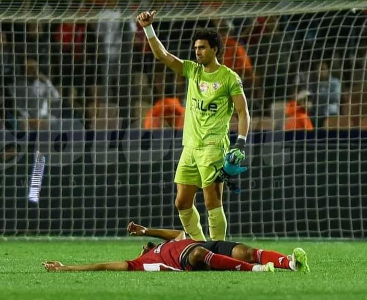 محمد عواد : خوفت على كهربا لما شوفته بيقع لوحده يكون حصله زى احمد رفعت فجريت عليه و قولتله إنطق الشهادة قالي دبلوم تجارة.