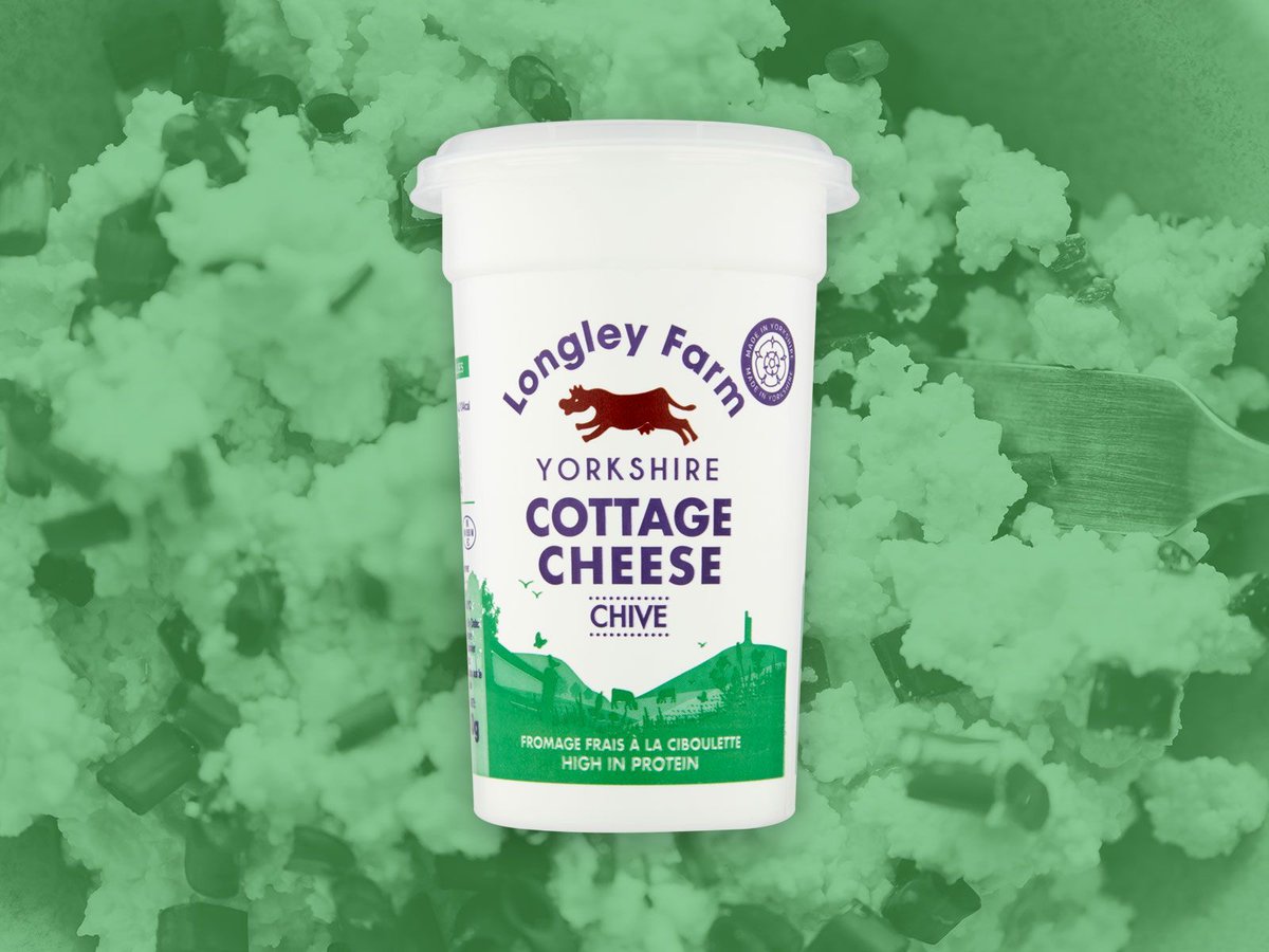 Longley Farm’s natural cottage cheese with chives is an irresistible accompaniment to a baked potato or quiche, or if you like to keep it simple - straight out of the tub! Better yet, it is also available fat free. 🆓 #HumpDay #WellnessWednesday #WackyWednesday #Milkman