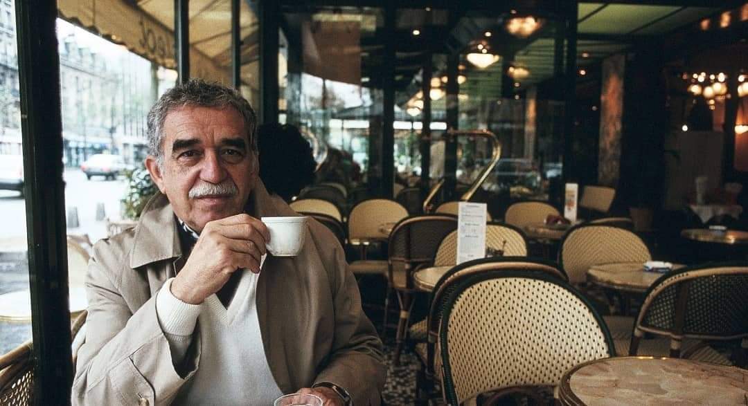 Una mujer es como un buen libro, al alcance de todos pero incomprensible para los estúpidos. #GabrielGarciaMarquez