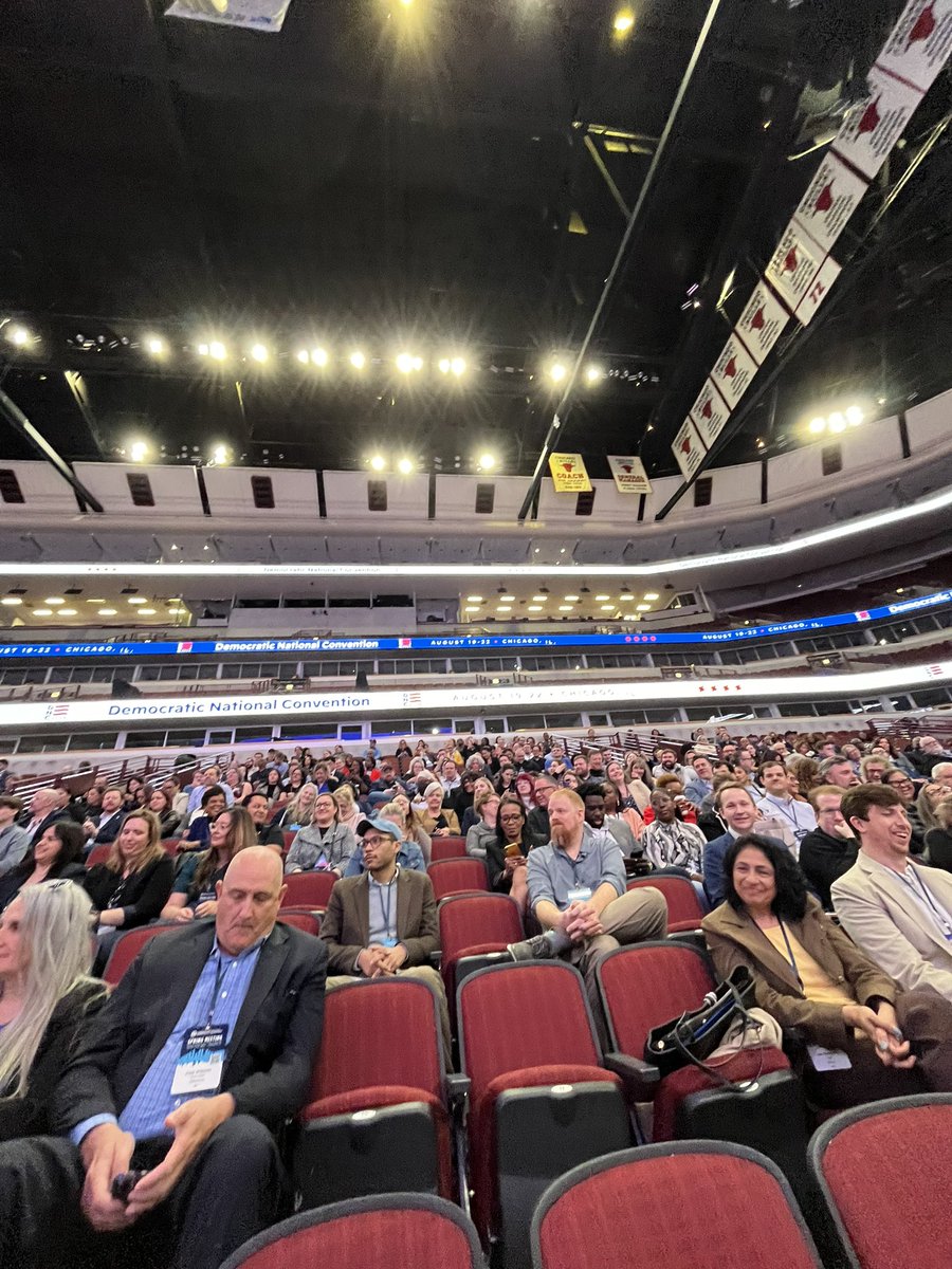 Good morning from the United Center — where Democrats will renominate @JoeBiden & @KamalaHarris this August. DNC Chair @harrisonjaim & @DemConvention Chair @IamMinyon welcome 400+ Dems from across the country: