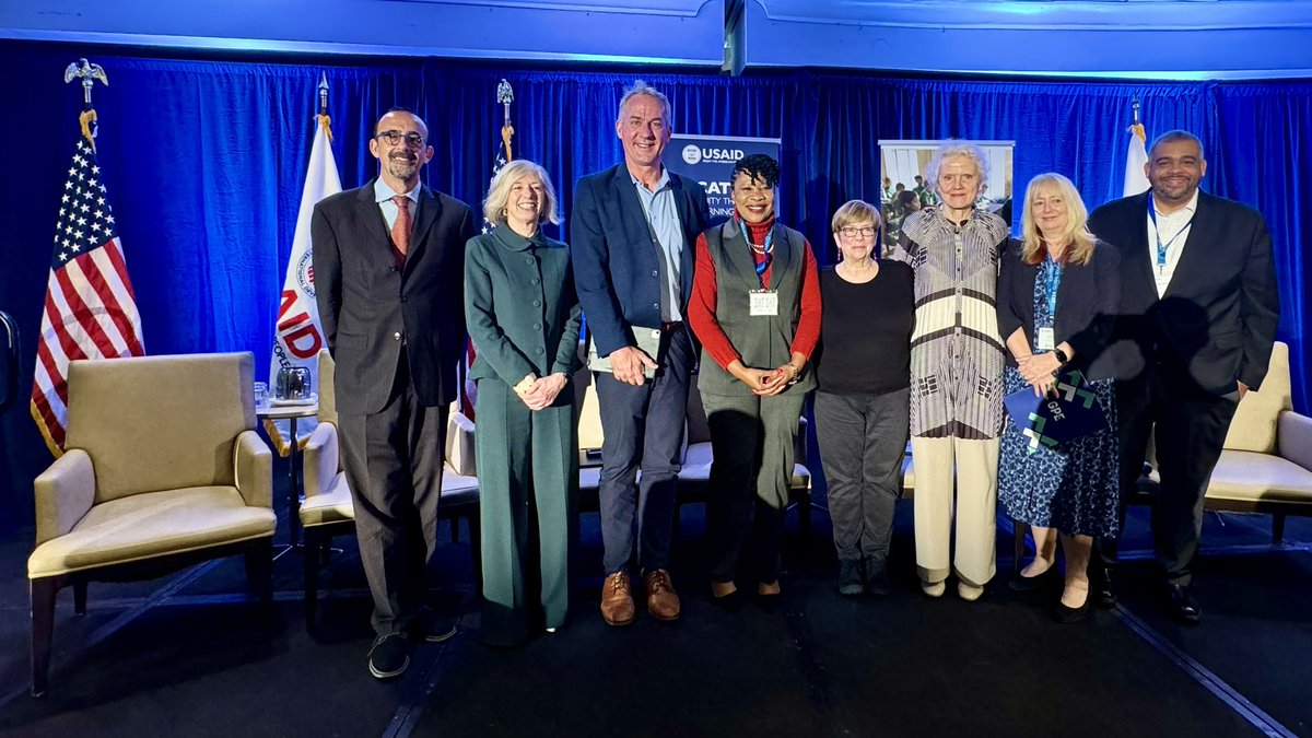 📚 It is imperative to continue investing in foundational learning skills and strengthening partnerships at all levels if we want to #EndLearningPoverty!

📷Luis Benveniste <a href="/SteGiannini/">Stefania Giannini</a> <a href="/RobertG_Jenkins/">Robert Jenkins</a> Madalitso Kambauwa Wirima <a href="/leannajoon/">LeAnna Marr</a> <a href="/JSHerbertson/">Judith Herbertson</a> Jo Bourne <a href="/benlpiper/">Benjamin Piper</a>