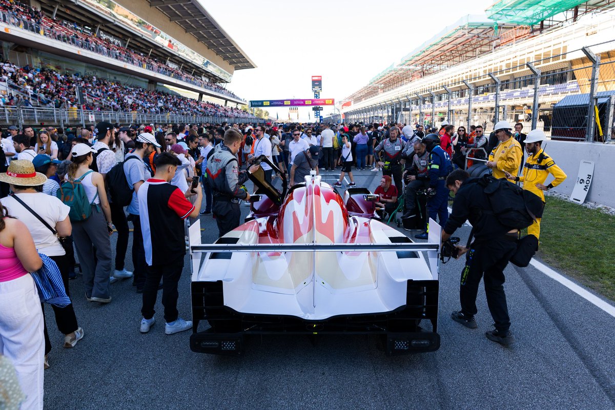 &amp; now for some raceday desktop wallpaper options

#ELMS | #4HBarcelona