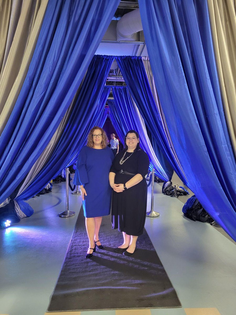 H&amp;R MFRC Executive Director and Board Chair attended 12 Wing's <a href="/RCAF_ARC/">Royal Canadian Air Force</a> Centennial Gala Dinner last week as we celebrated #RCAF100
Thank you to Premier <a href="/TimHoustonNS/">Tim Houston</a> for sharing your military family experience and bringing awareness to the Month of the Military Child! #MotMC